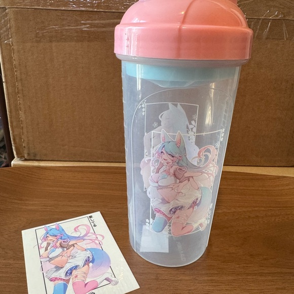 Gamersupps Waifu Creator Cup x Silvervale - Picture 4 of 7